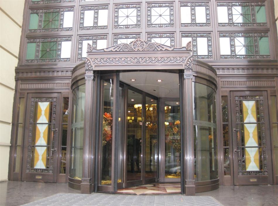 銅門設(shè)計(jì)：體現(xiàn)并映射銅文化之內(nèi)涵！(圖1)